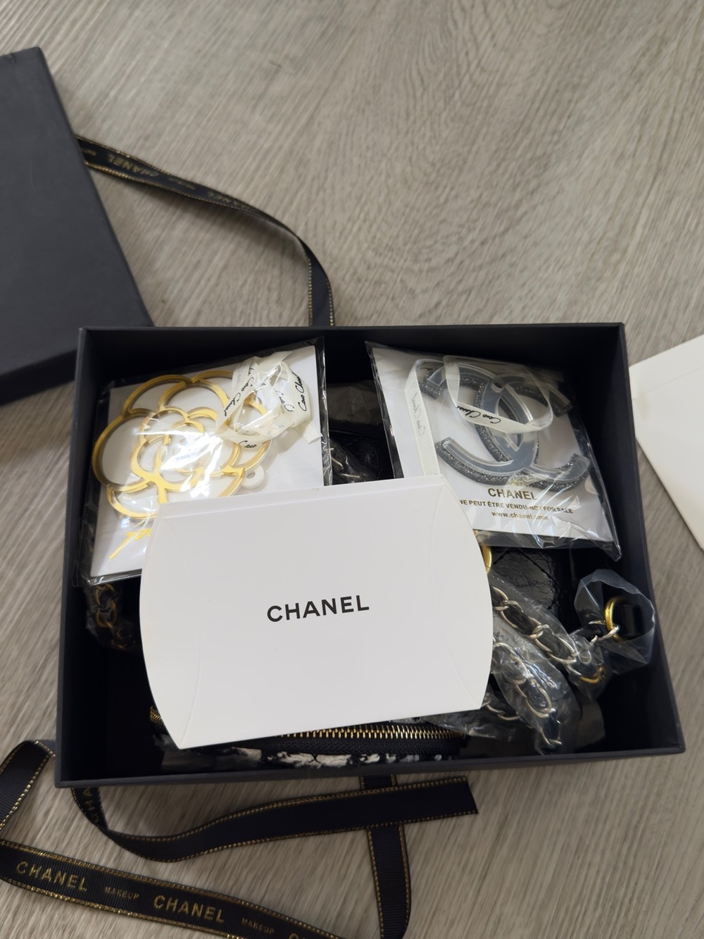 CHANEL Black Logo Tote and Accessory Set with Gold Chain Details - Picture 12 of 16